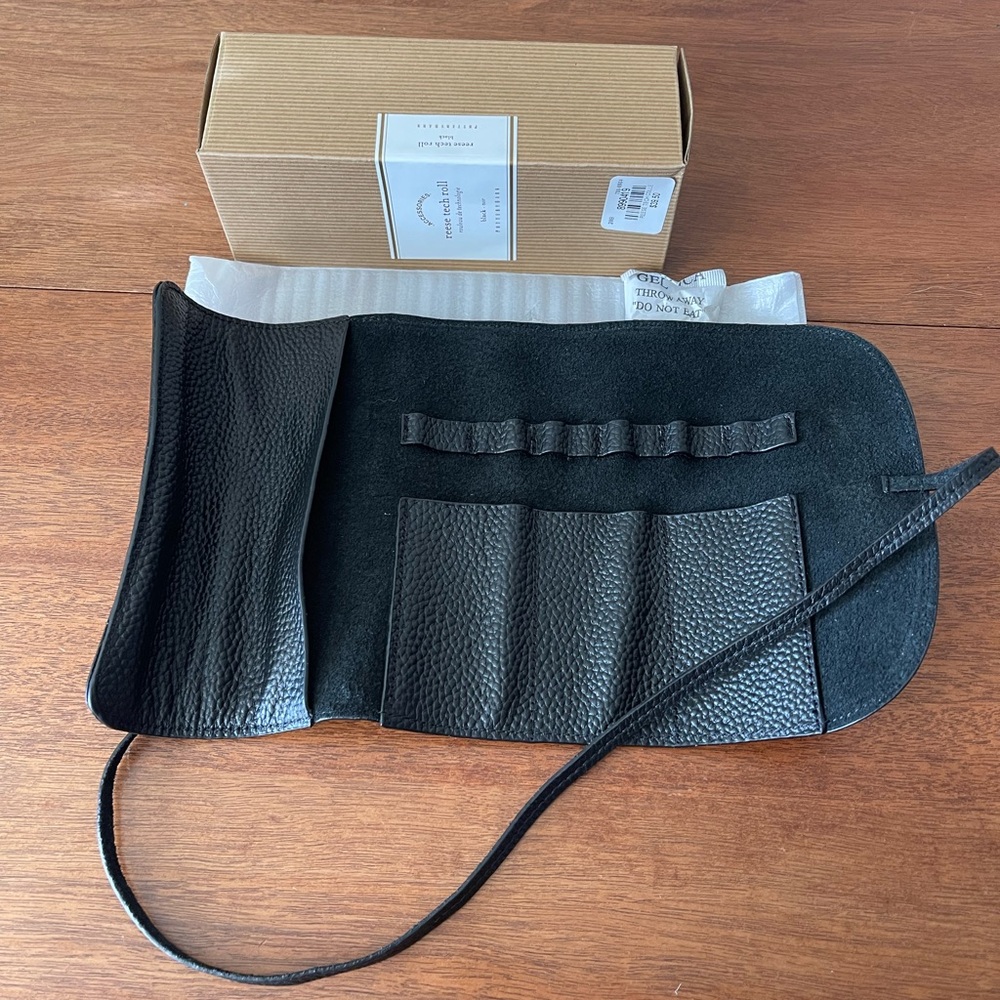 Pottery Barn -  Leather Travel Tech Accessory Cord Case Organizer NWT!